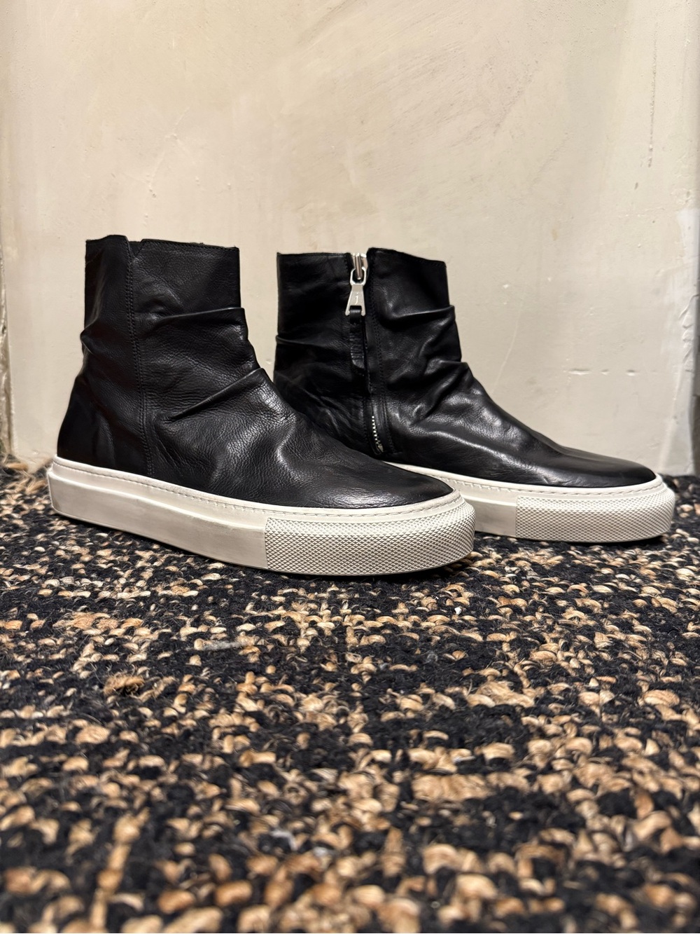 NWOT John Varvatos Sneakers